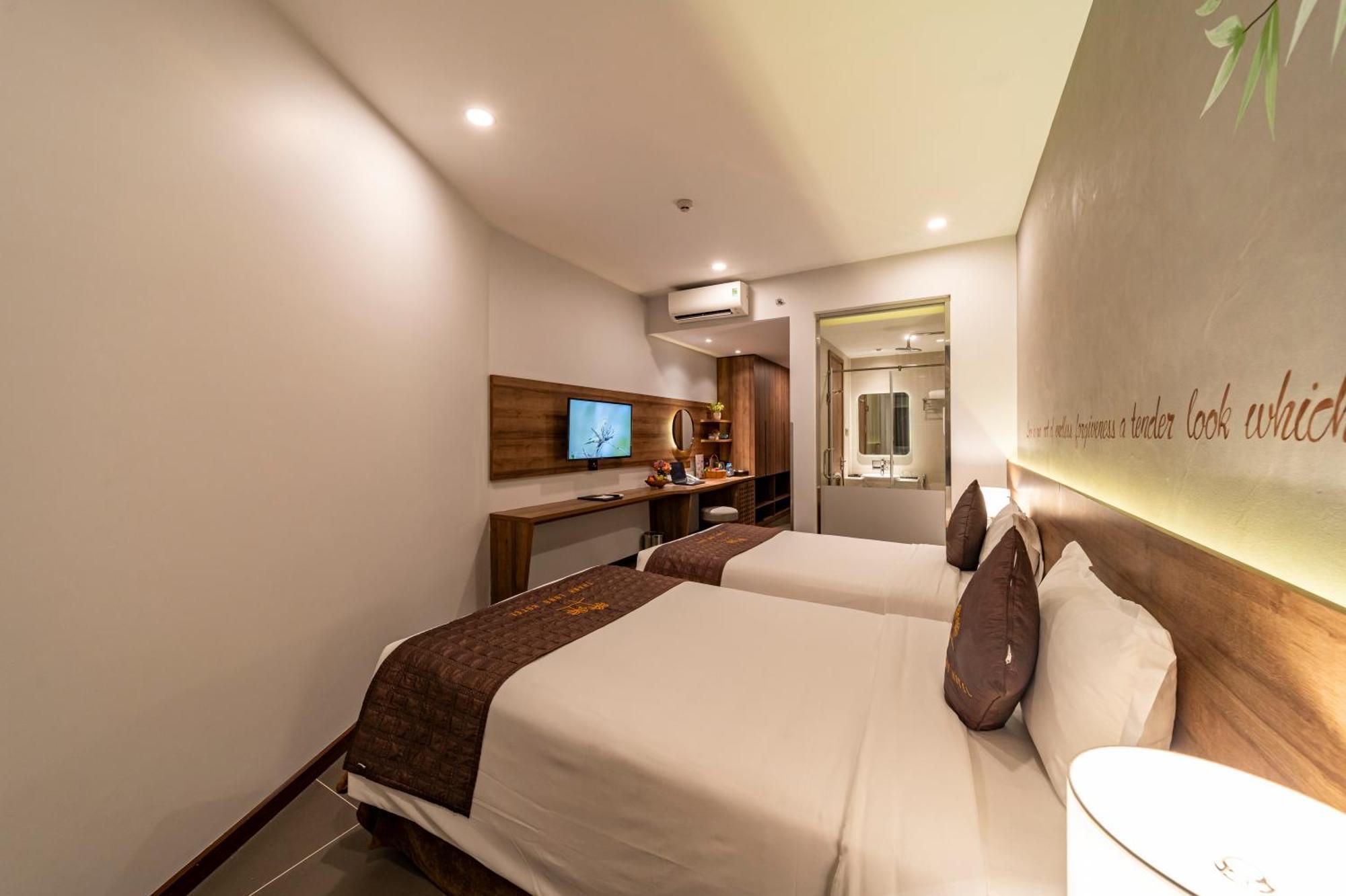 Thanh Long Hotel - Bach Dang Ho Chi Minh-stad Buitenkant foto