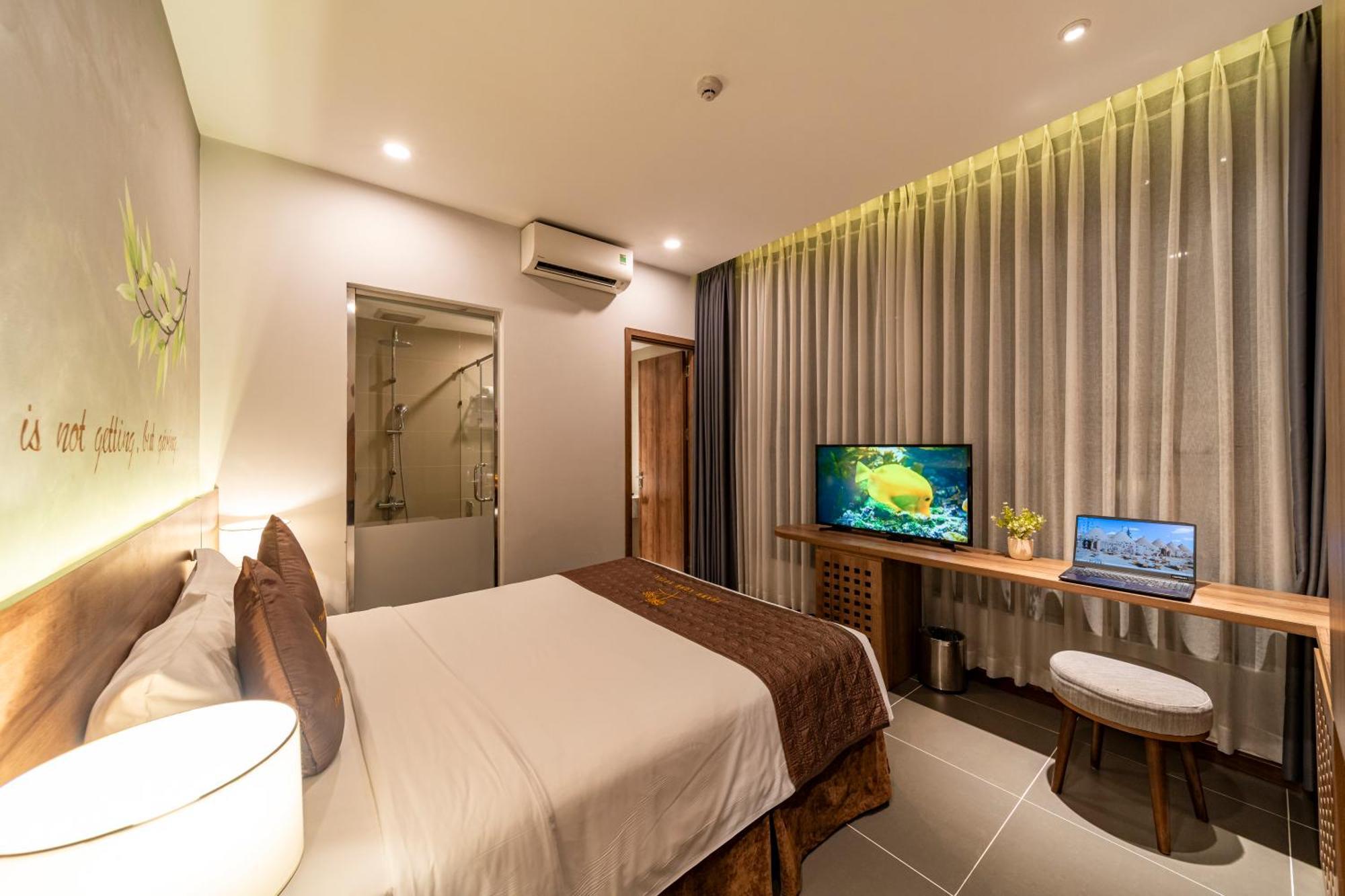 Thanh Long Hotel - Bach Dang Ho Chi Minh-stad Buitenkant foto
