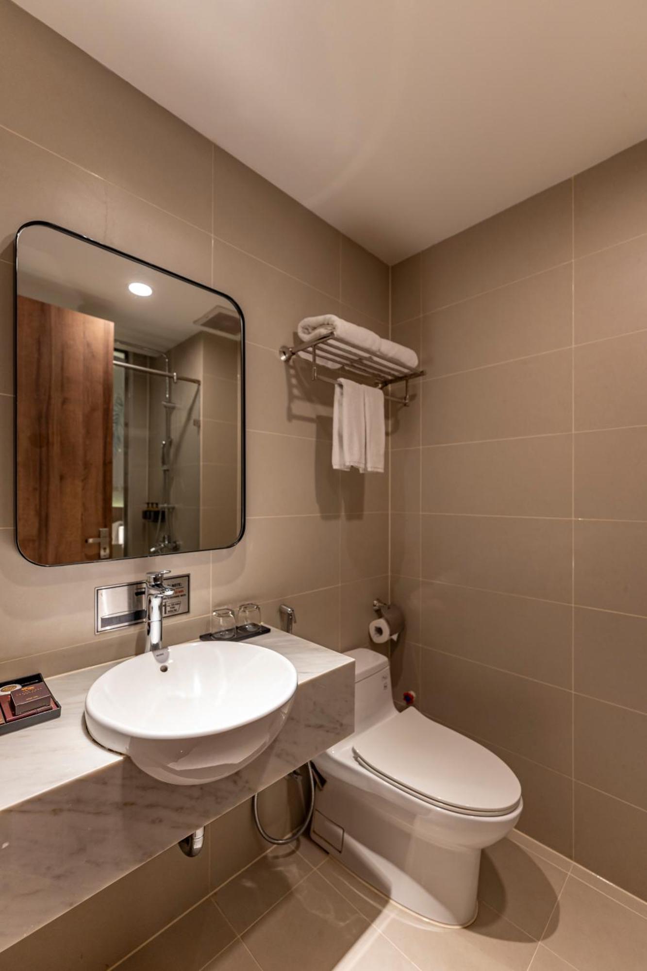 Thanh Long Hotel - Bach Dang Ho Chi Minh-stad Buitenkant foto